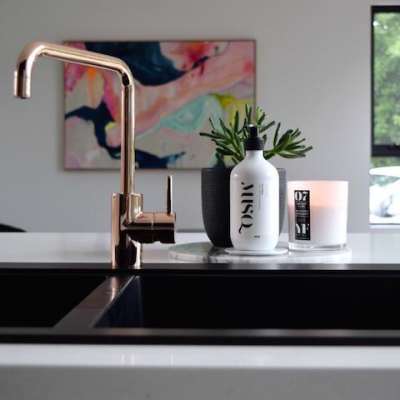 Granite vs Stainless Steel Sinks - How to Choose the Right Sink for You