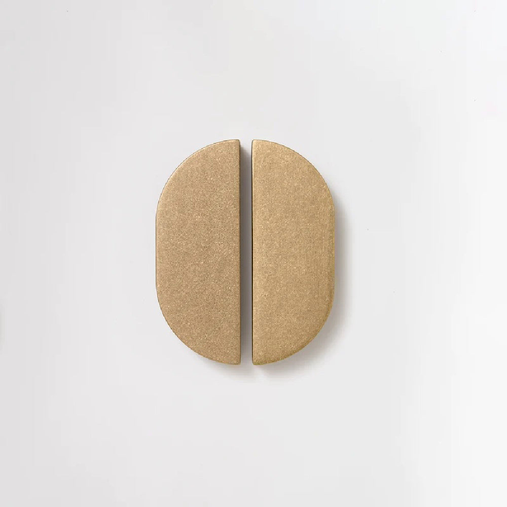 Lo&Co Isla Pull Handle | Tumbled Brass