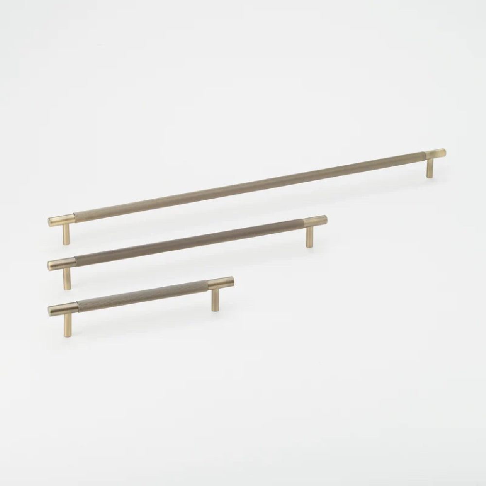 Lo&Co Linear Pull Handle | Aged Brass