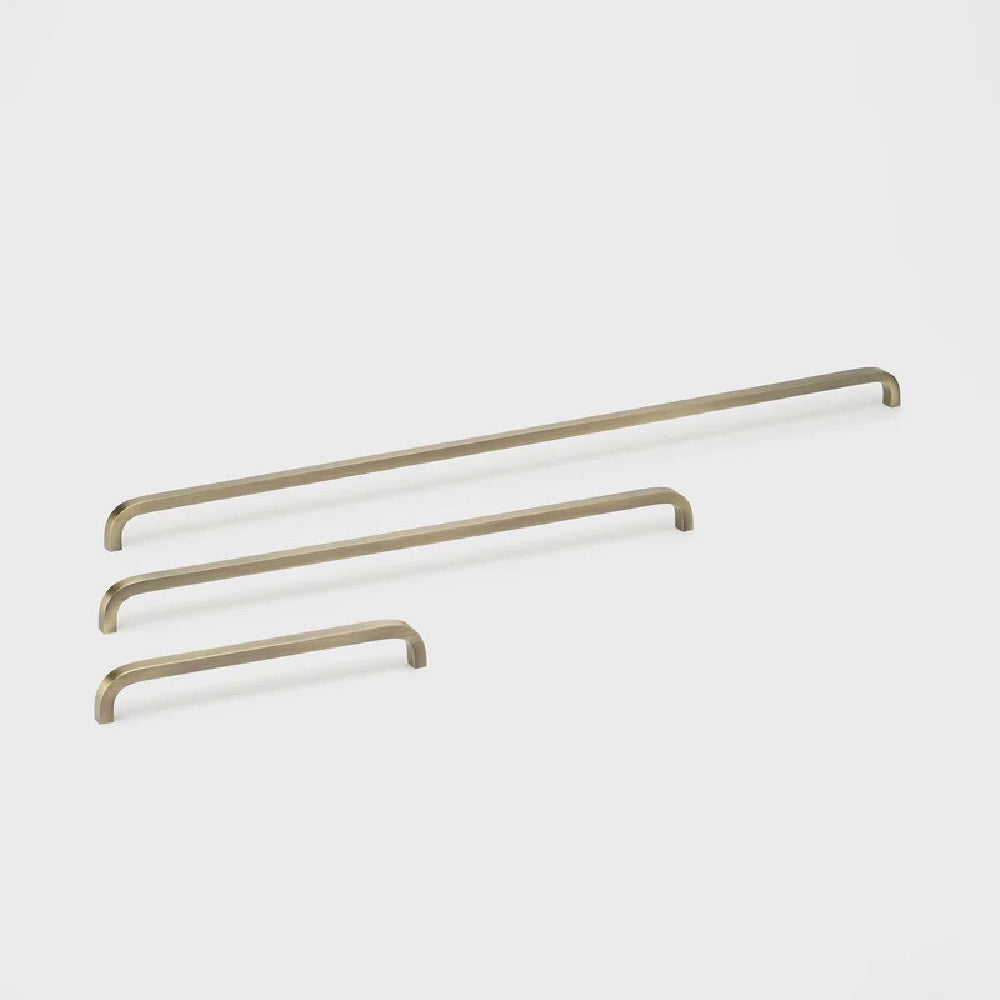 Lo&Co Curve Pull  | Aged Brass