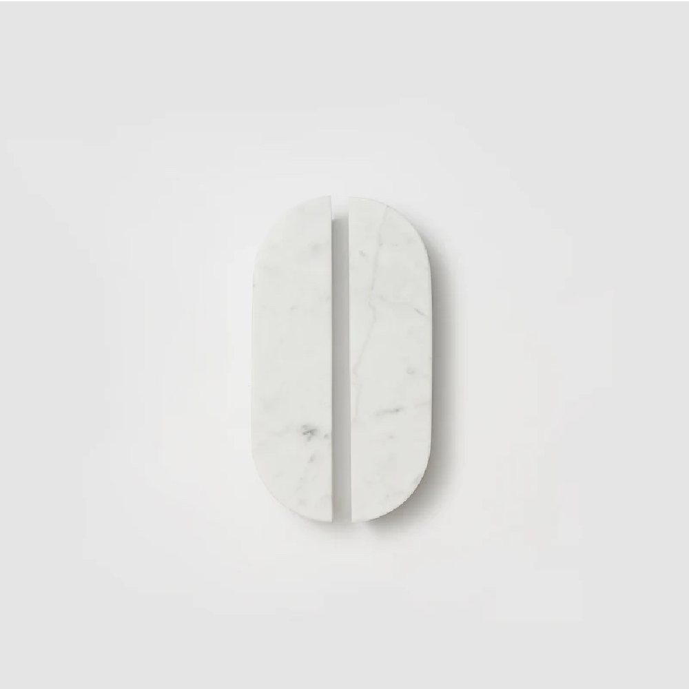 Lo&Co Dot Marble Handle Pull Small | Carrara