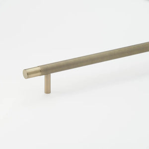 Lo&Co Kintore Pull Handle | Aged Brass