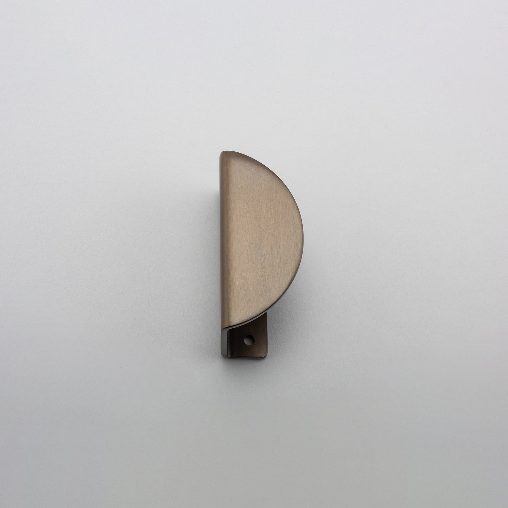 Iver Handles Iver Oska Lip Drawer Pull | Signature Brass | 64mm