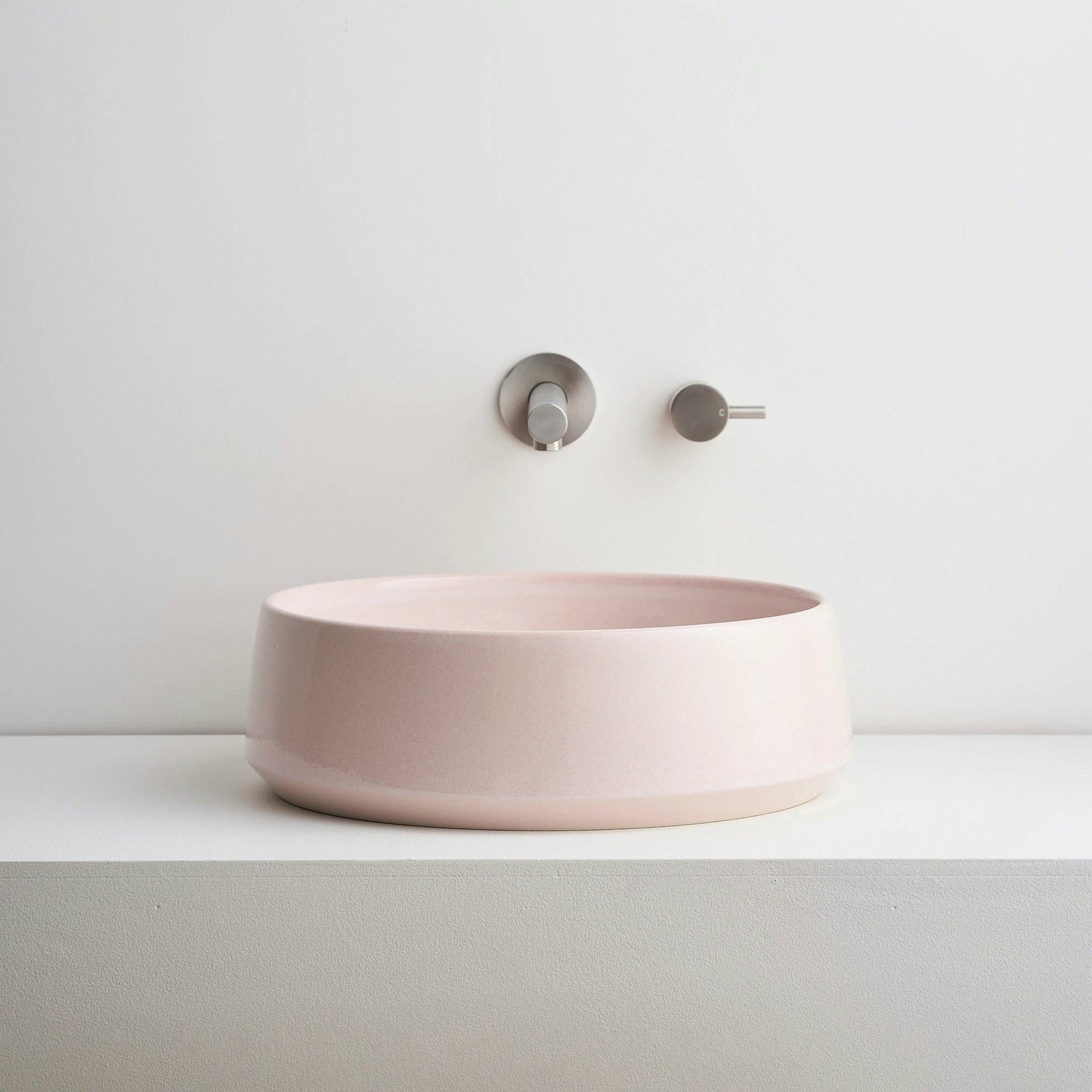 Robert Gordon Basins Robert Gordon Kiln 360 Round Vessel Basin | Rose Quartz