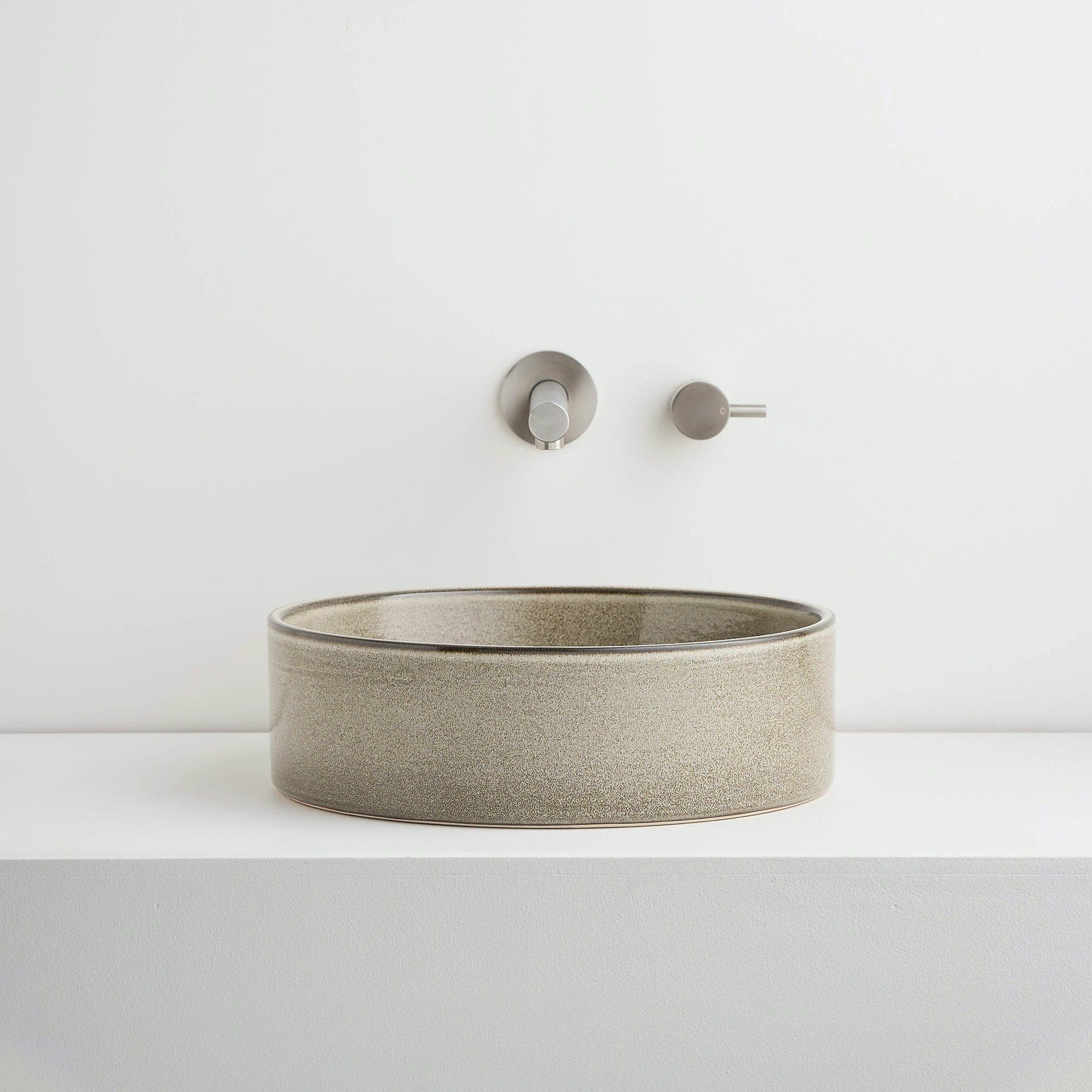 Robert Gordon Basins Robert Gordon Clay 350 Round Vessel Basin | Saltbush