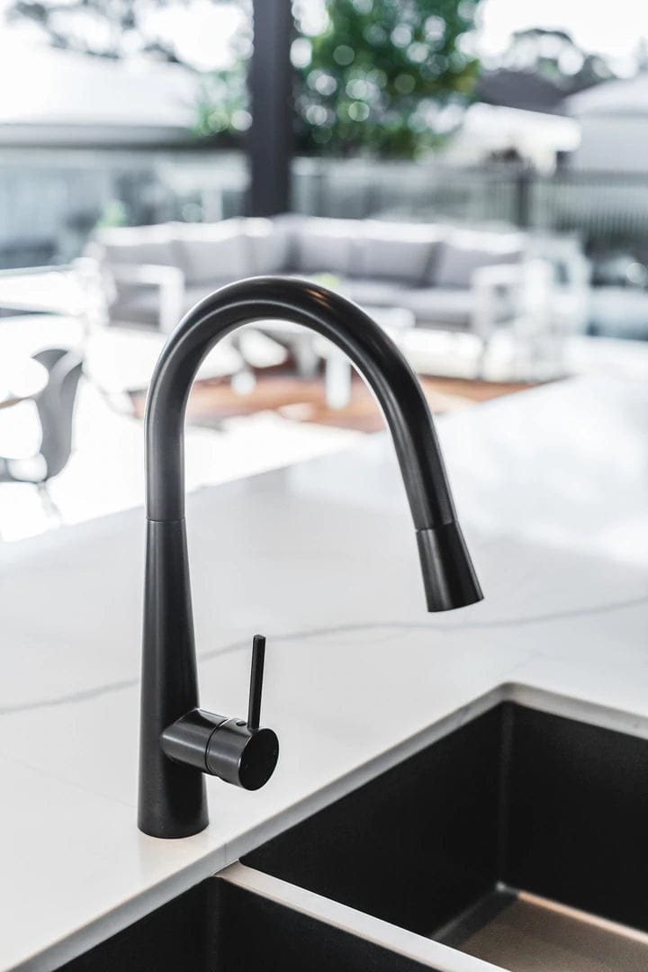 Meir Kitchen Tap Meir Round Kitchen Mixer with Pull Out Spout | Matte Black