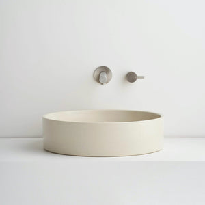 Robert Gordon Basins Robert Gordon Clay 400 Round Vessel Basin | Poppyseed